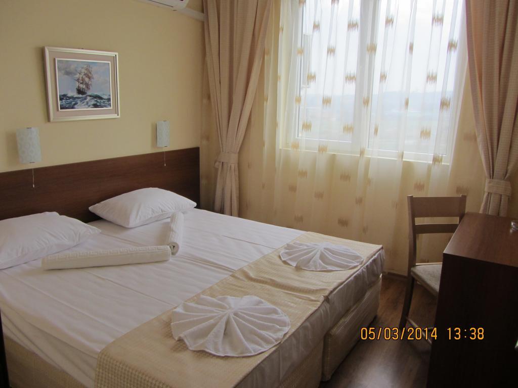 Stephanovy Guest House Sozopol Quarto foto